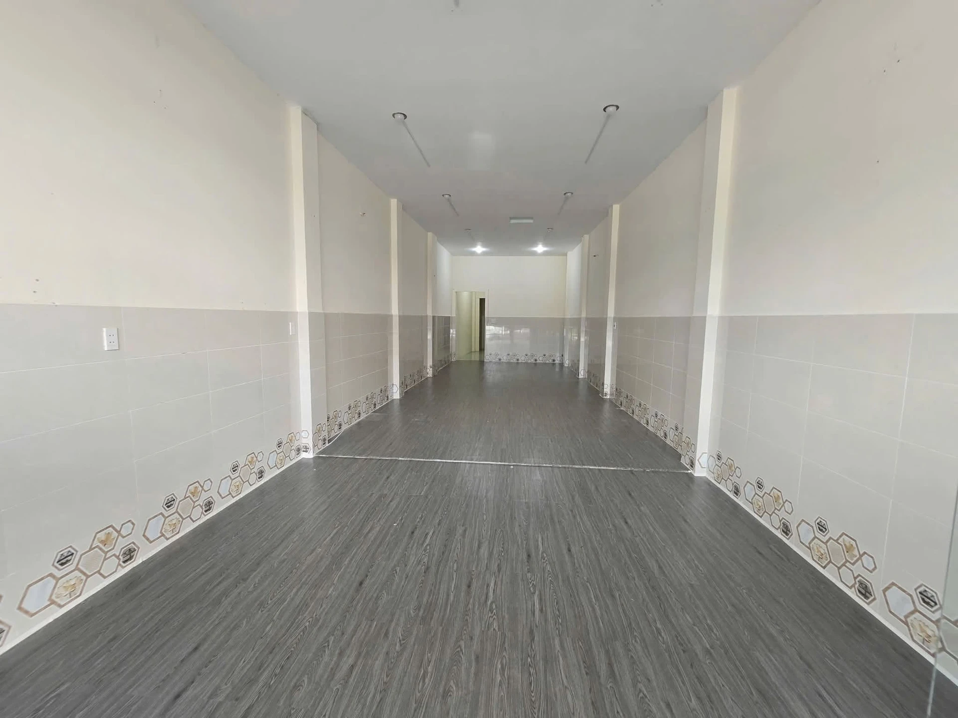 Cho thuê mặt bằng Phú Lợi 94.6m2, 13 triệu/tháng - Ảnh 1
