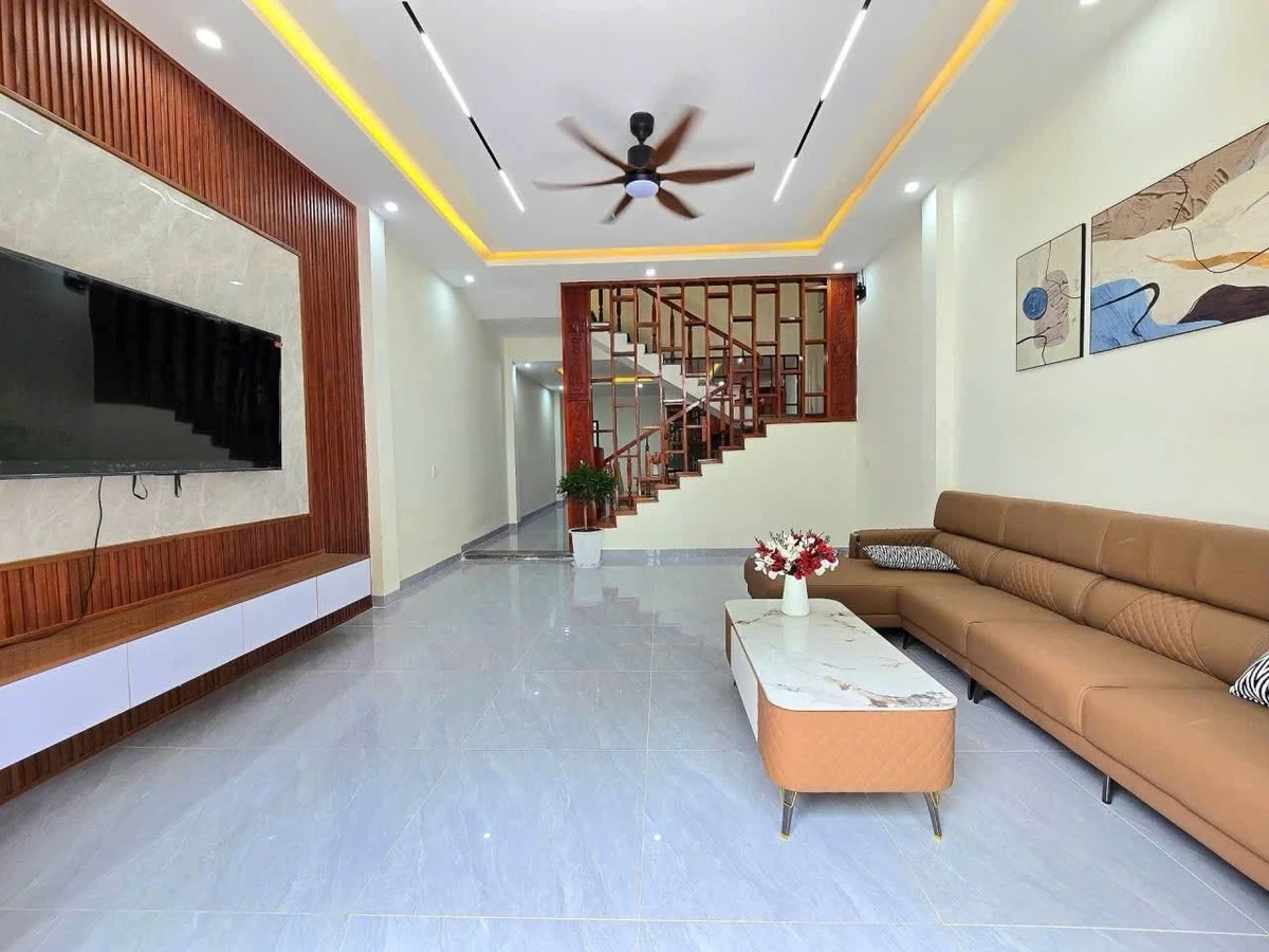 Bán nhà 2 tầng Tôn Đản 98,5m² 4PN 5,05 tỷ - Ảnh 1