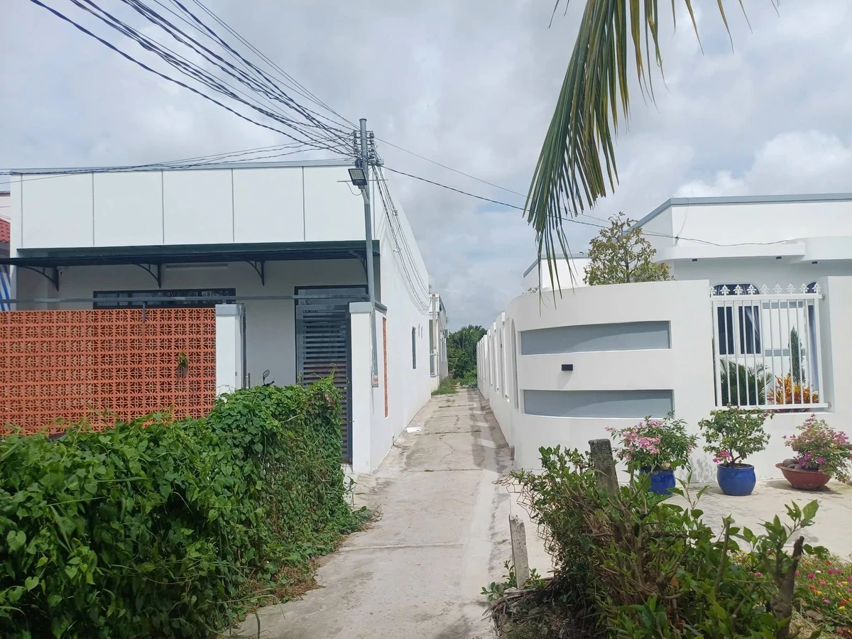 Bán nhà 2PN 130m2, 3 mặt tiền, giá 1 tỷ 499 triệu Phú Thạnh - Ảnh thu nhỏ 5