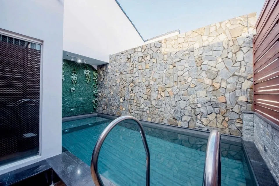 Cho thuê biệt thự 6PN hồ bơi, 248m2, Quận 7 - Ảnh thu nhỏ 3