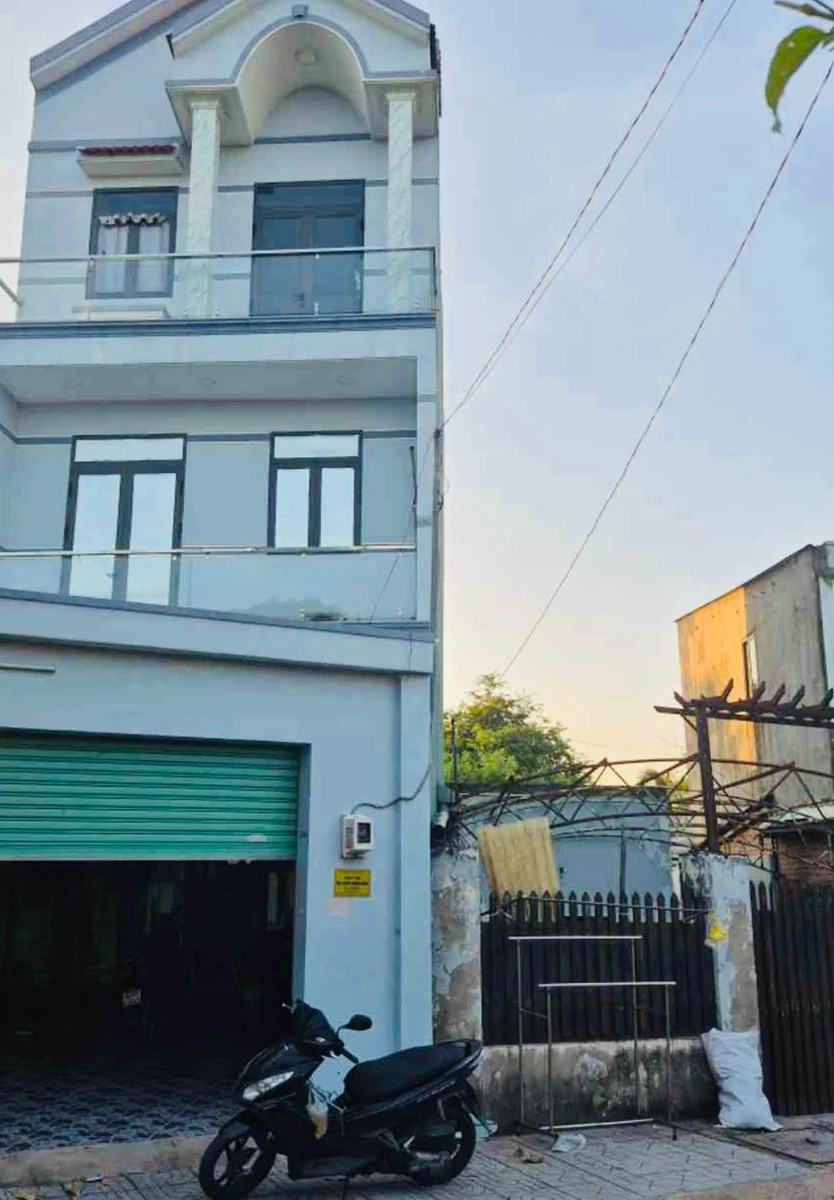 Bán nhà mặt tiền Huỳnh Thị Mài, Hóc Môn, 180m², 6.3 tỷ - Ảnh thu nhỏ 3