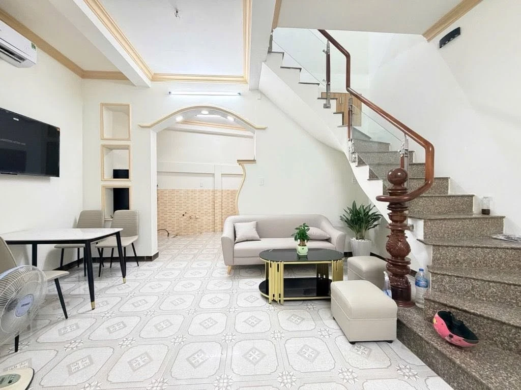 Bán nhà Lê Quang Định 40m2 2PN gần chợ Bà Chiểu 3,65 tỷ - Ảnh 1