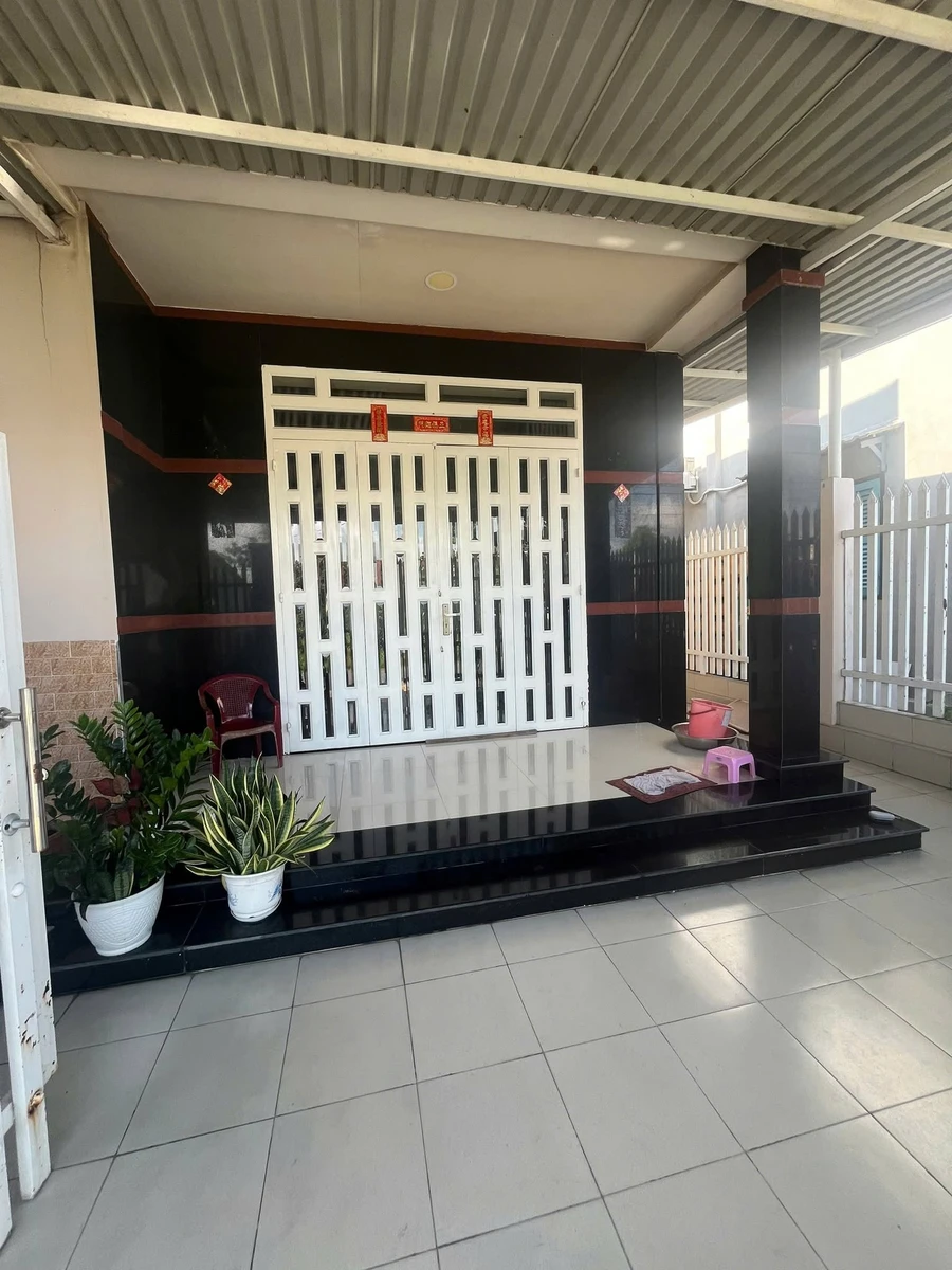 Bán nhà mặt tiền Gò Dầu Tây Ninh 145m² giá 2.8 tỷ - Ảnh thu nhỏ 2