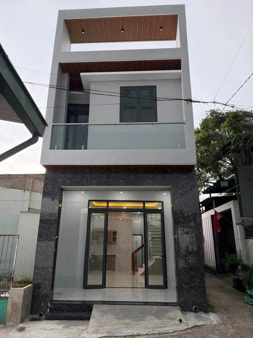 Bán nhà 1 trệt 1 lầu 60m2, 3PN, phường Trấn Biên (Quang Vinh cũ), Đồng Nai - Ảnh thu nhỏ 2