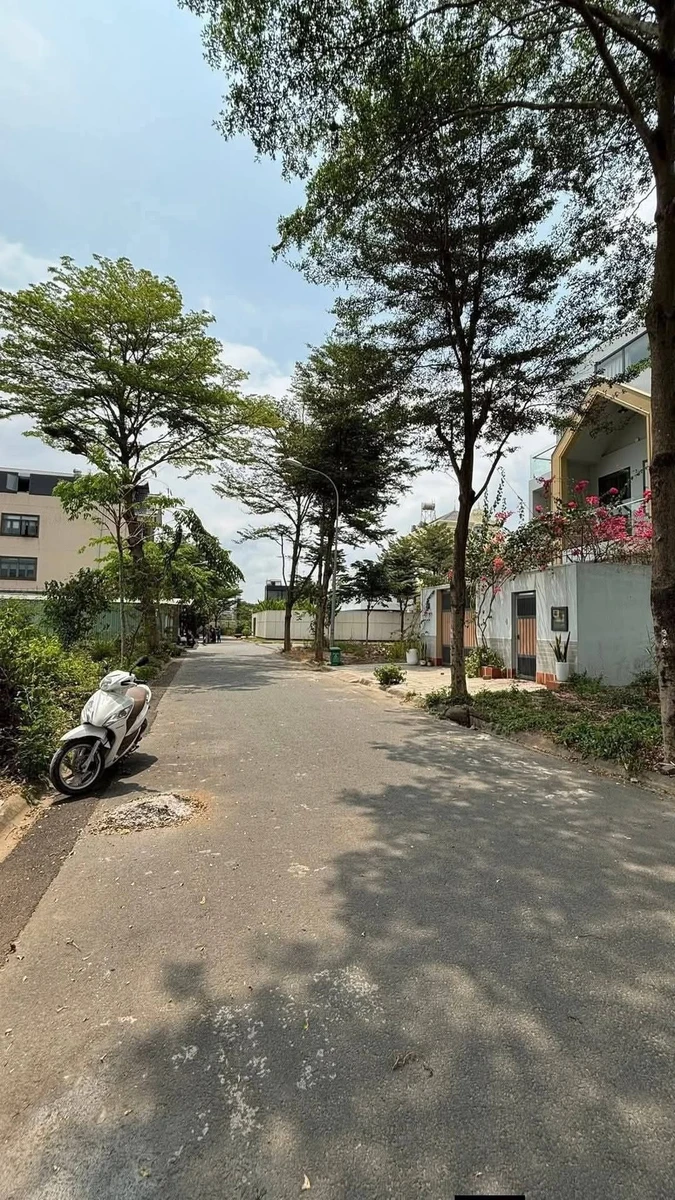 Bán đất Quận 9 160m2 tại Thời Báo Kinh Tế 10,4 tỷ - Ảnh 1