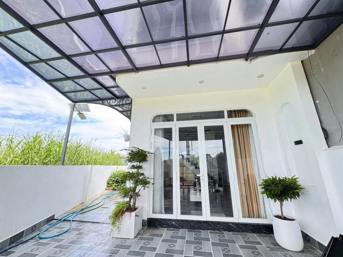 Bán nhà sân vườn 230m² tại Rạch Giá, Kiên Giang 2.69 tỷ - Ảnh thu nhỏ 2