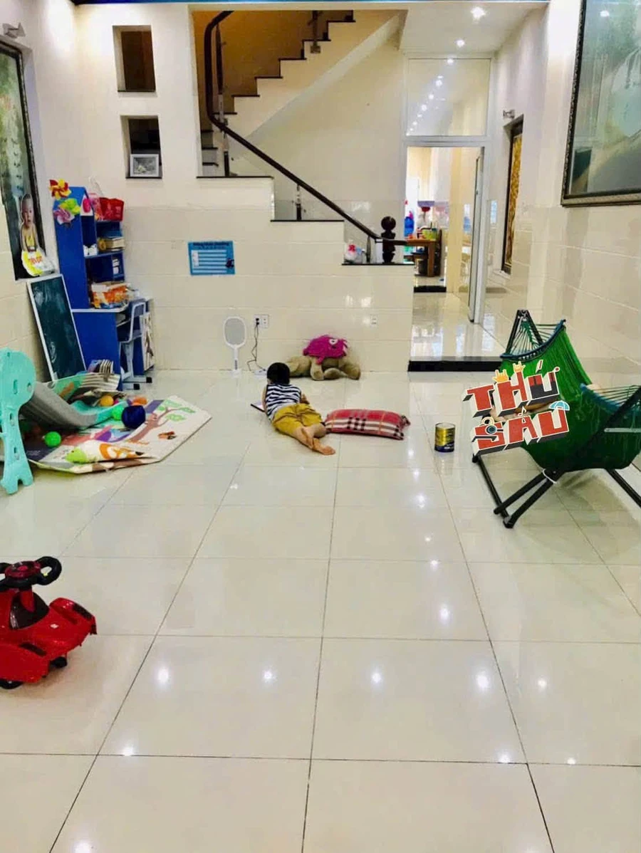 Bán nhà mặt tiền Đình Phong Phú, 155m², 3PN - 13,5 tỷ - Ảnh thu nhỏ 3