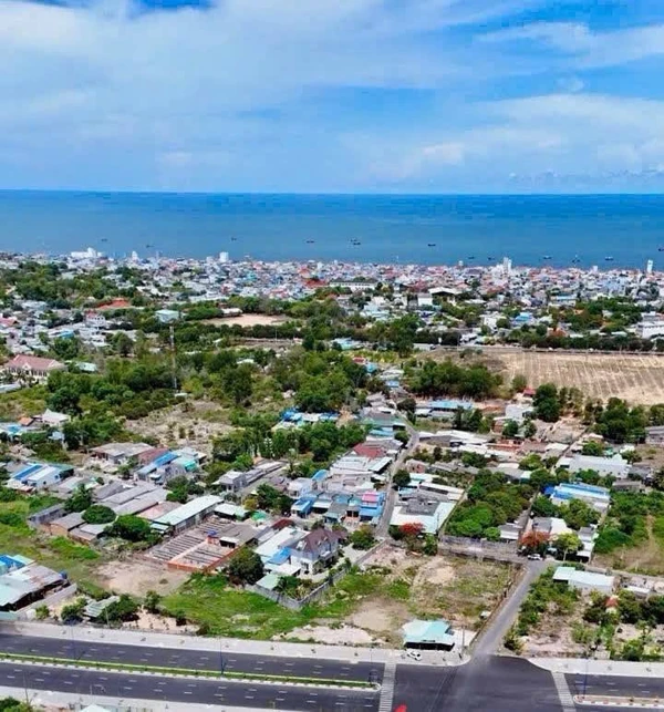 Bán đất mặt tiền Ngô Quyền Phước Hải 236m2