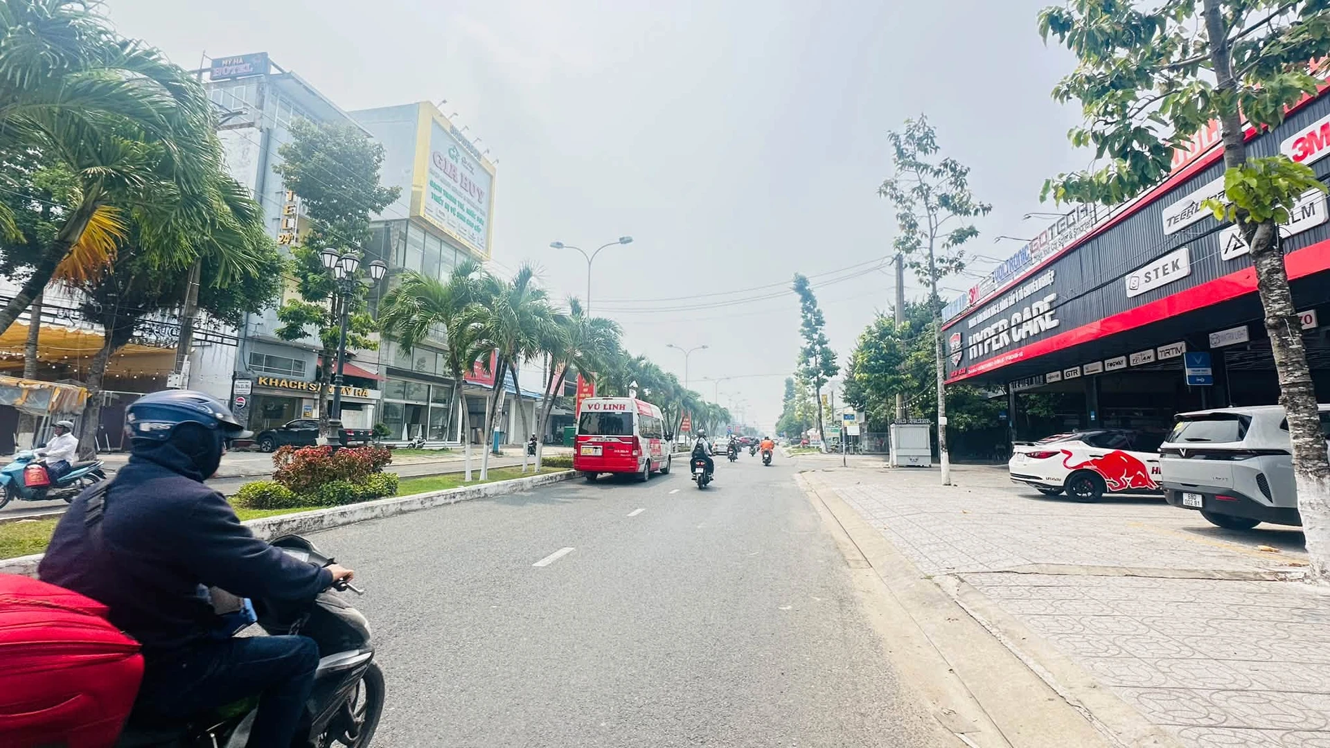 Bán shophouse mặt tiền 15x30m 450m² Quận 1, 25 tỷ - Ảnh 1