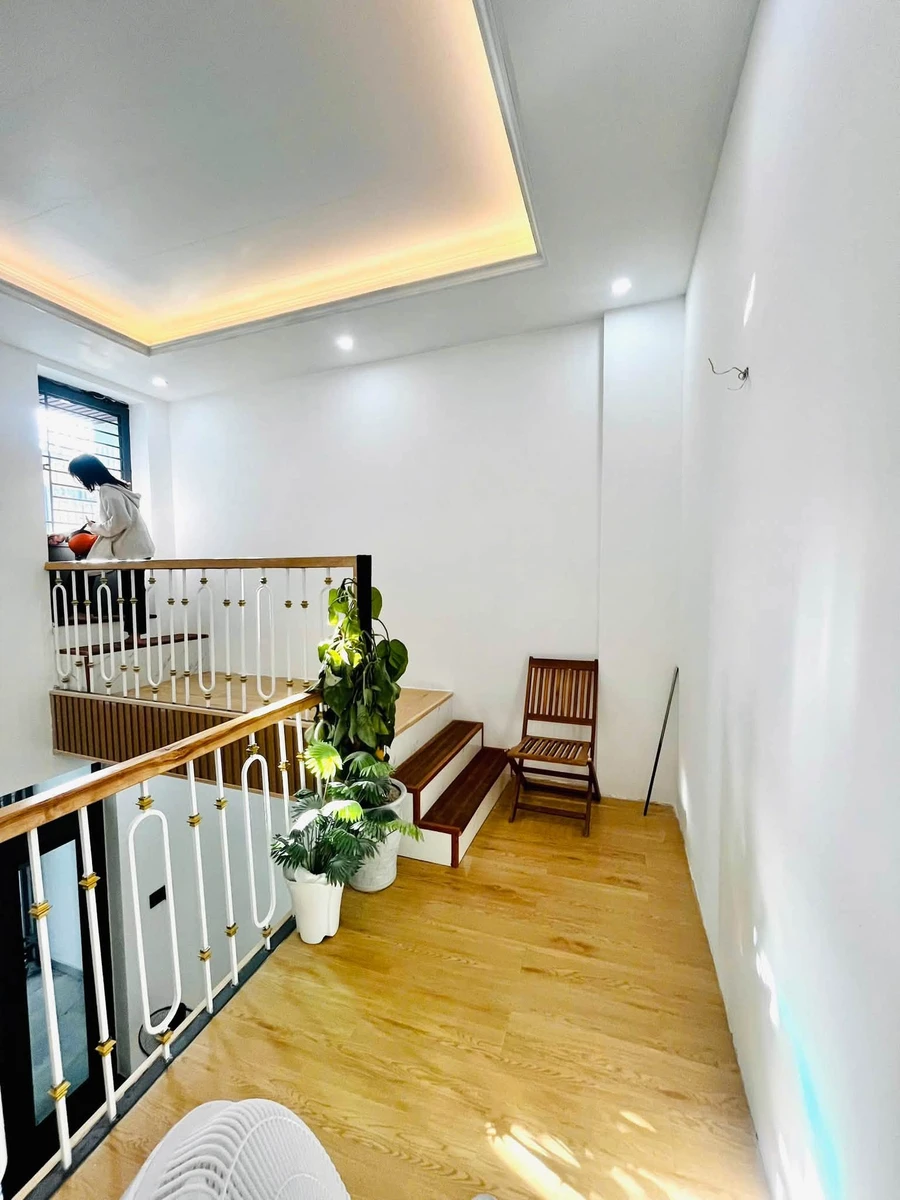 Bán nhà kiệt Hoàng Diệu 70m² Quận 1 - Ảnh thu nhỏ 2