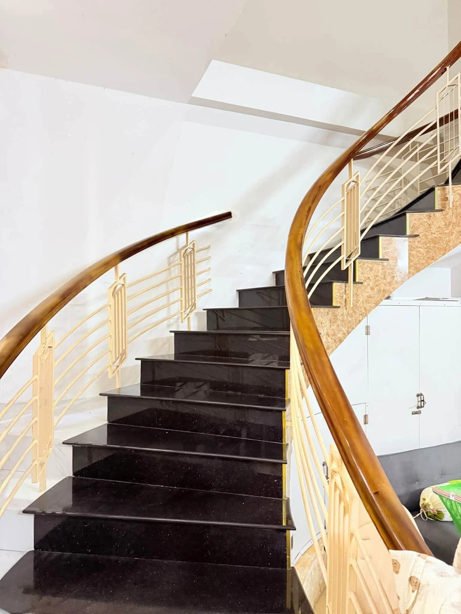 Bán nhà 3PN 119m2 đường Nguyễn Hới Vũng Tàu 7,5 tỷ - Ảnh thu nhỏ 3