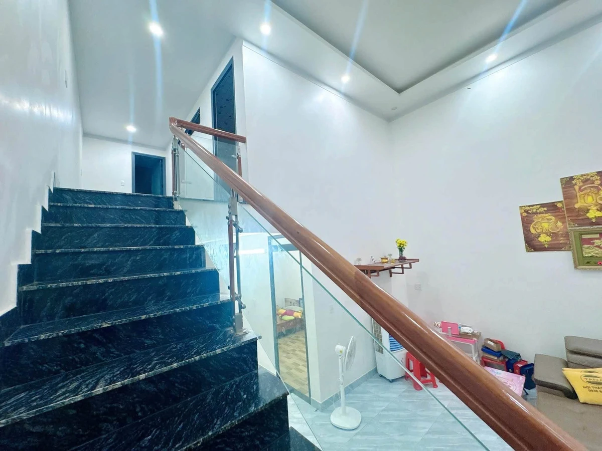 Nhà gác lửng 3 phòng ngủ, 180m², 1,65 tỷ tại Tân Xuân - Ảnh thu nhỏ 4