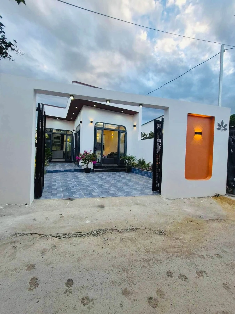 Bán nhà 3PN sân vườn 102m² Diên Khánh Khánh Hòa 1,55 tỷ - Ảnh 1