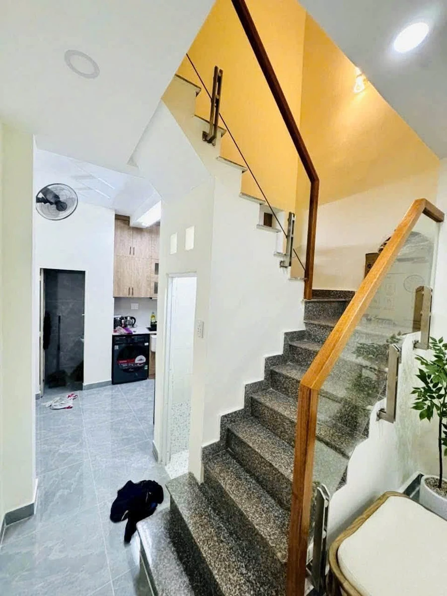 Bán nhà hẻm thông 2 tầng 2 phòng ngủ gần đường Thống Nhất, Gò Vấp, giá 4,15 tỷ - Ảnh thu nhỏ 4