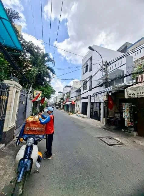 Bán nhà mặt tiền Quận 4, 100m2, 3 phòng ngủ, 6 tỷ - Ảnh 1