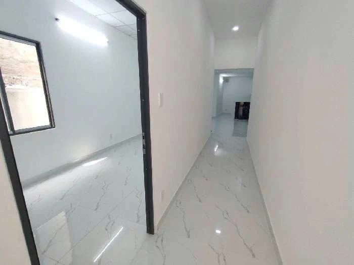 Bán nhà Thủ Đức 93m2 gần Hoàng Diệu 2, 5.2 tỷ - Ảnh thu nhỏ 2