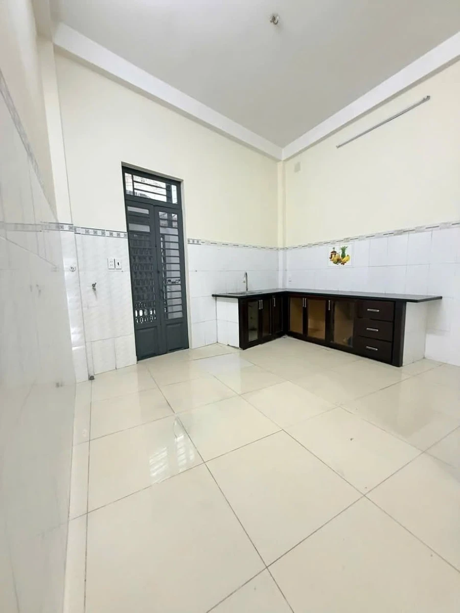 Bán nhà 3 tầng 54m² hẻm ô tô đường Lạc Long Quân, Phường 10, Tân Bình - Ảnh thu nhỏ 5
