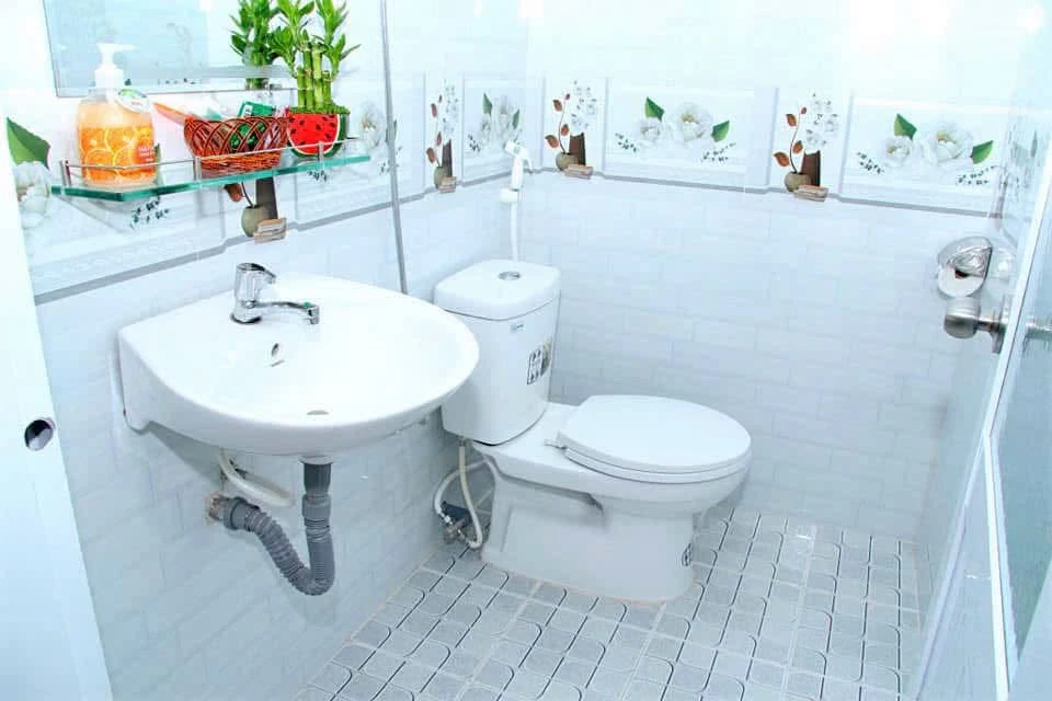Bán khách sạn mặt tiền 92.5m2, Đắk Lắk, 8 tỷ 5 - Ảnh thu nhỏ 4