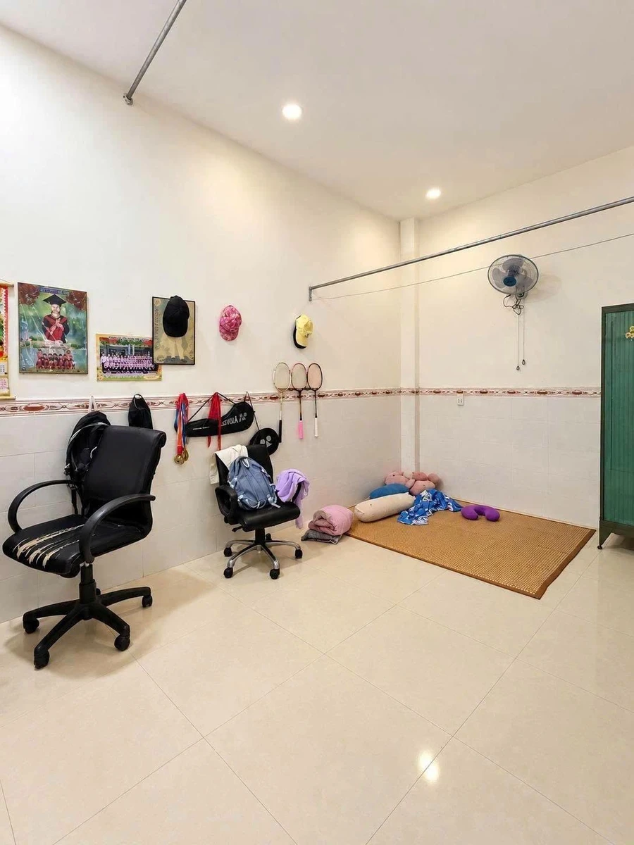 Bán nhà hẻm xe tải 1 trệt 1 lầu 65m2, 3PN, đường Tân Thới Nhất 01, Quận 12, giá 3,89 tỷ - Ảnh thu nhỏ 4