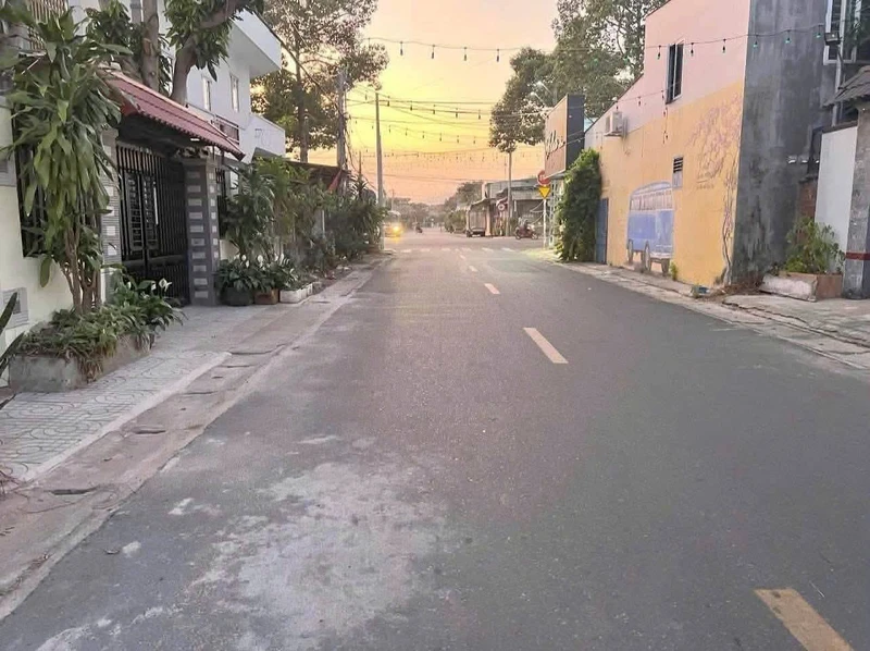 Bán đất mặt tiền Trương Hán Siêu 300m2 (6x50), Long Toàn, TP Bà Rịa, giá 4,3 tỷ