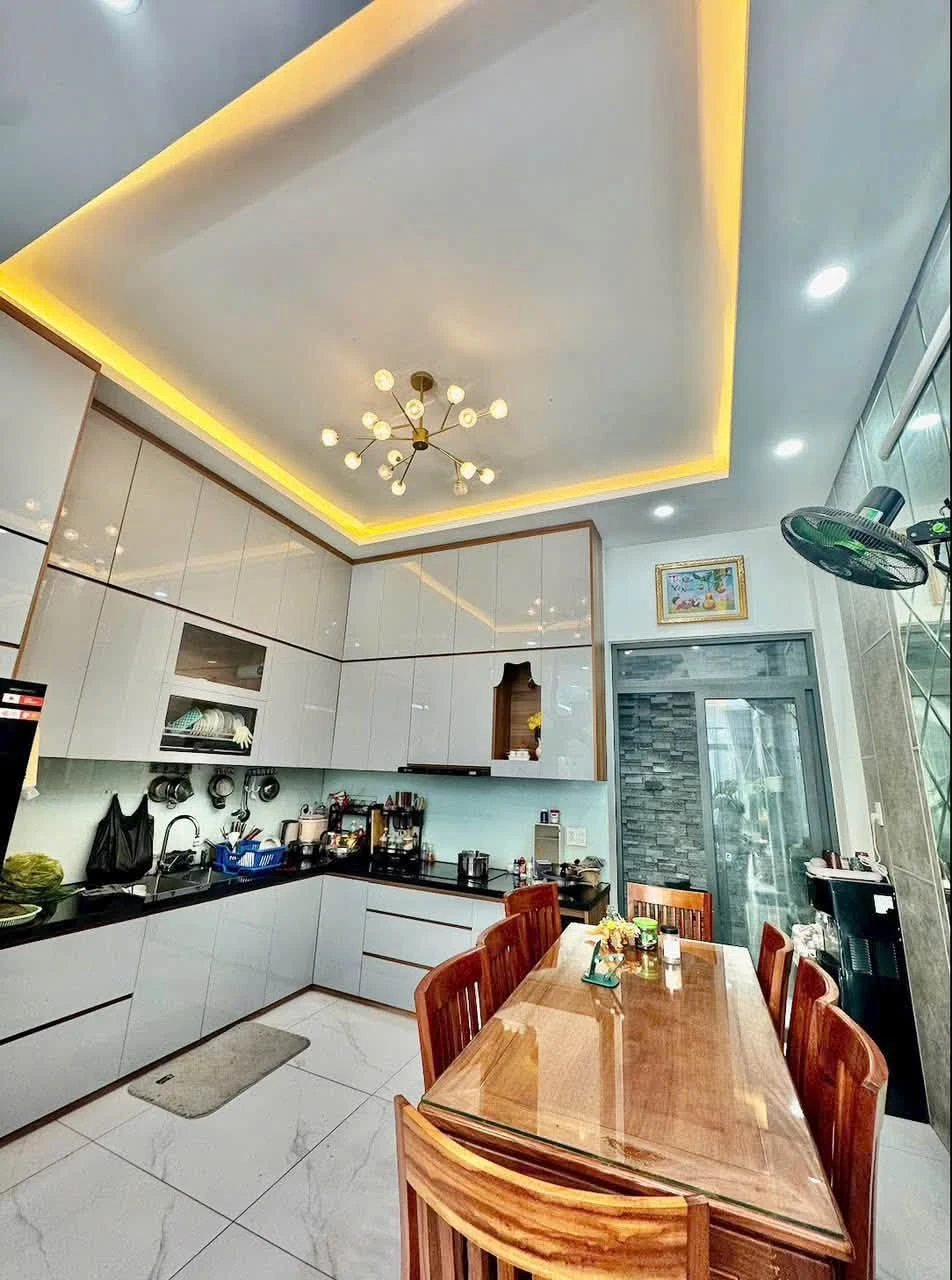 Bán nhà 4 tầng hẻm ô tô 5m, 4,35x14m, Bình Hưng Hòa A, Bình Tân, giá 6,2 tỷ - Ảnh 1