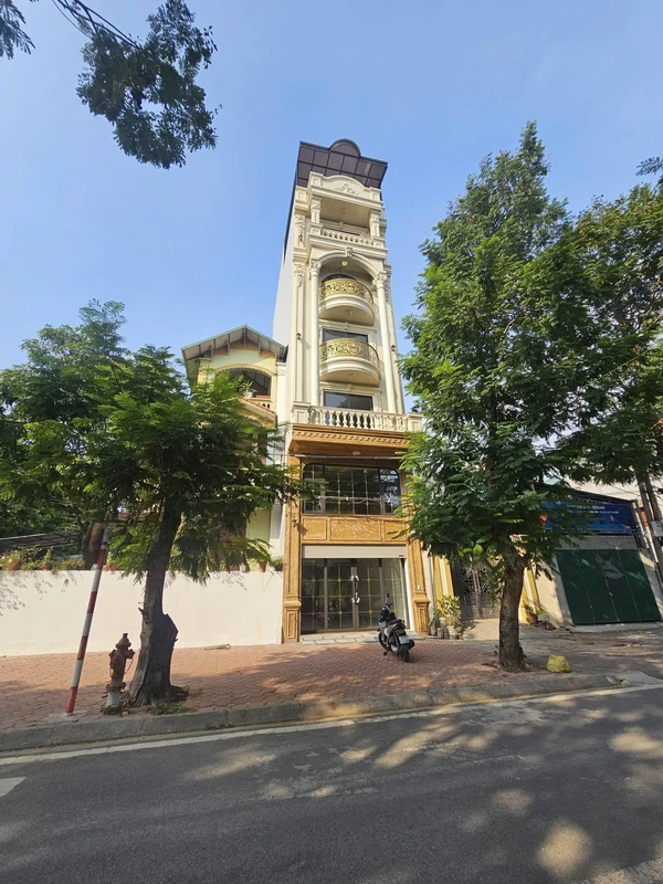 Bán nhà 6 tầng view hồ công viên Long Biên Hà Nội 58m2