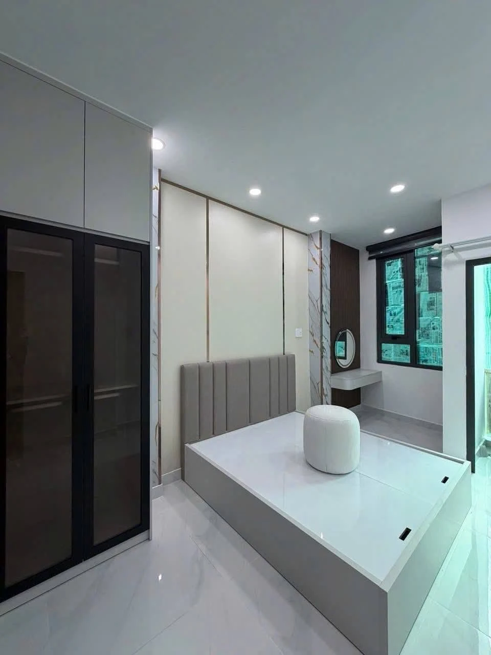 Bán nhà mới 4 tầng + sân thượng hẻm xe hơi đường Mai Xuân Thưởng, Bình Tây, Quận 6, 42m2 - Ảnh 1