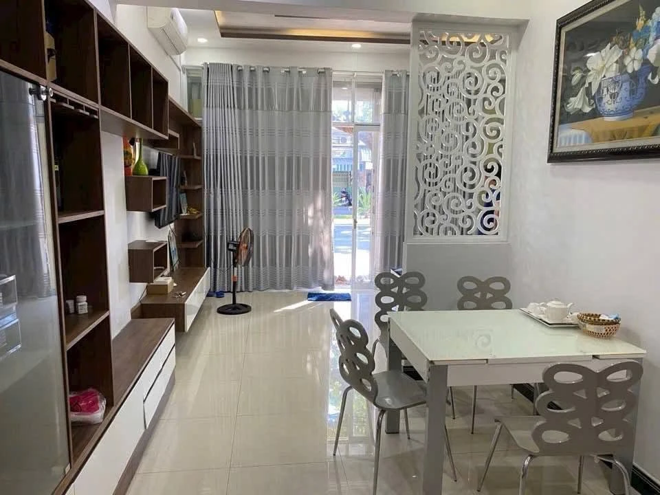 Bán nhà 2 tầng mặt tiền Trần Phú 68,3m² 8,7 tỉ Nha Trang - Ảnh thu nhỏ 5