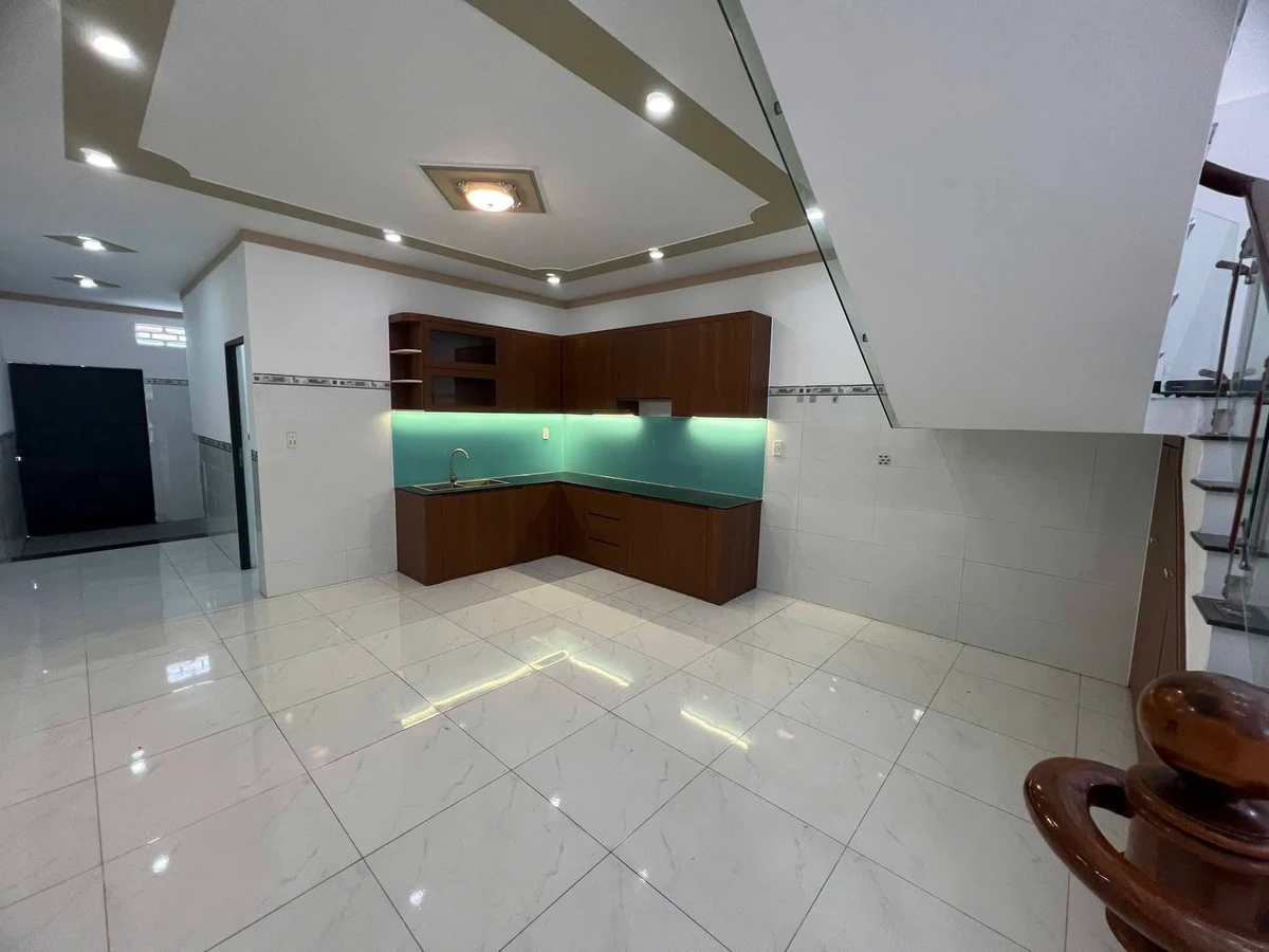 Bán nhà gác lửng 2 mặt tiền 115m2, 3PN 2WC Nguyễn Thái Học - Ảnh thu nhỏ 3