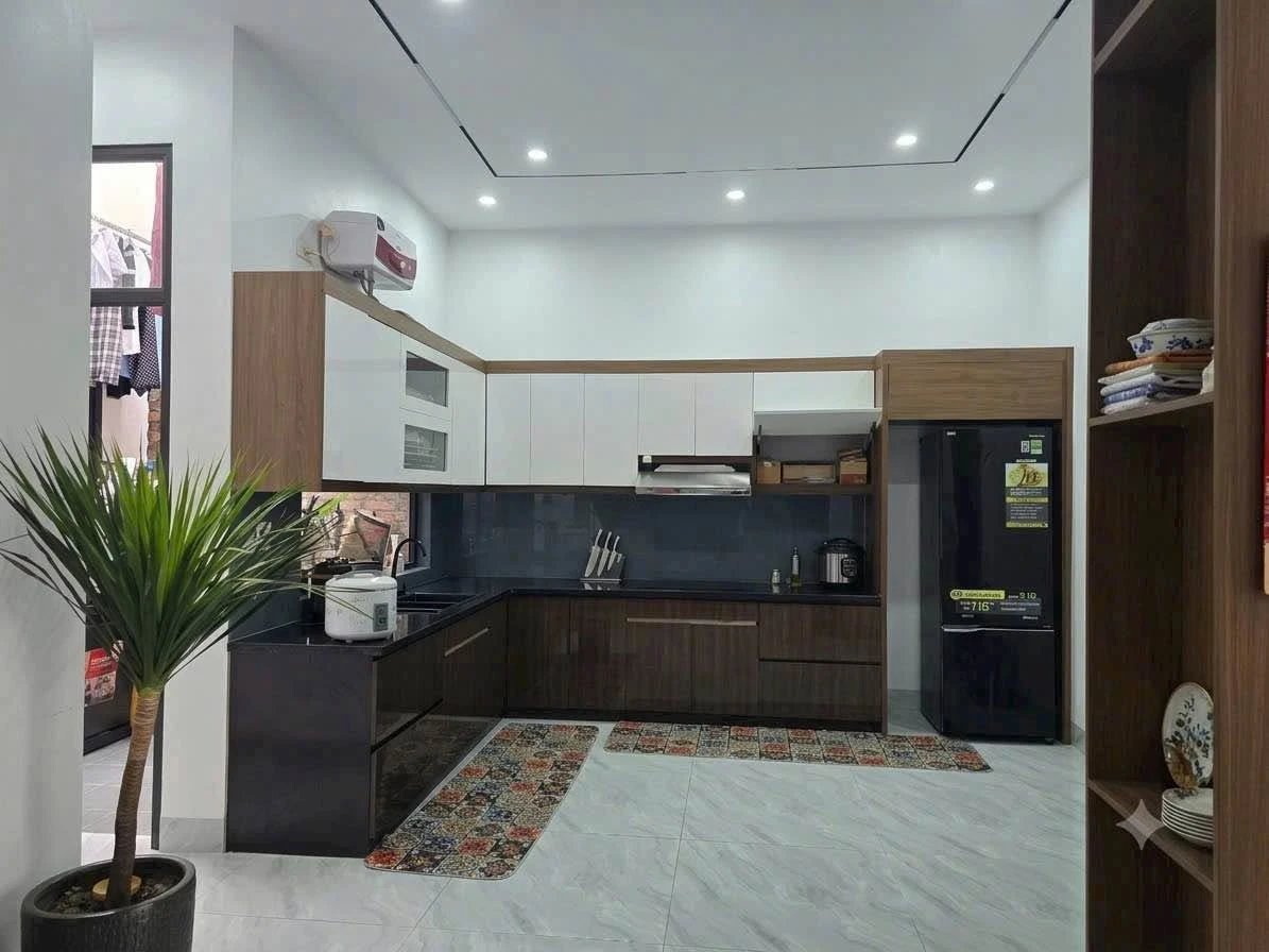 Bán nhà 3 phòng ngủ 180m² Đinh Tiên Hoàng KM7 - Ảnh thu nhỏ 5
