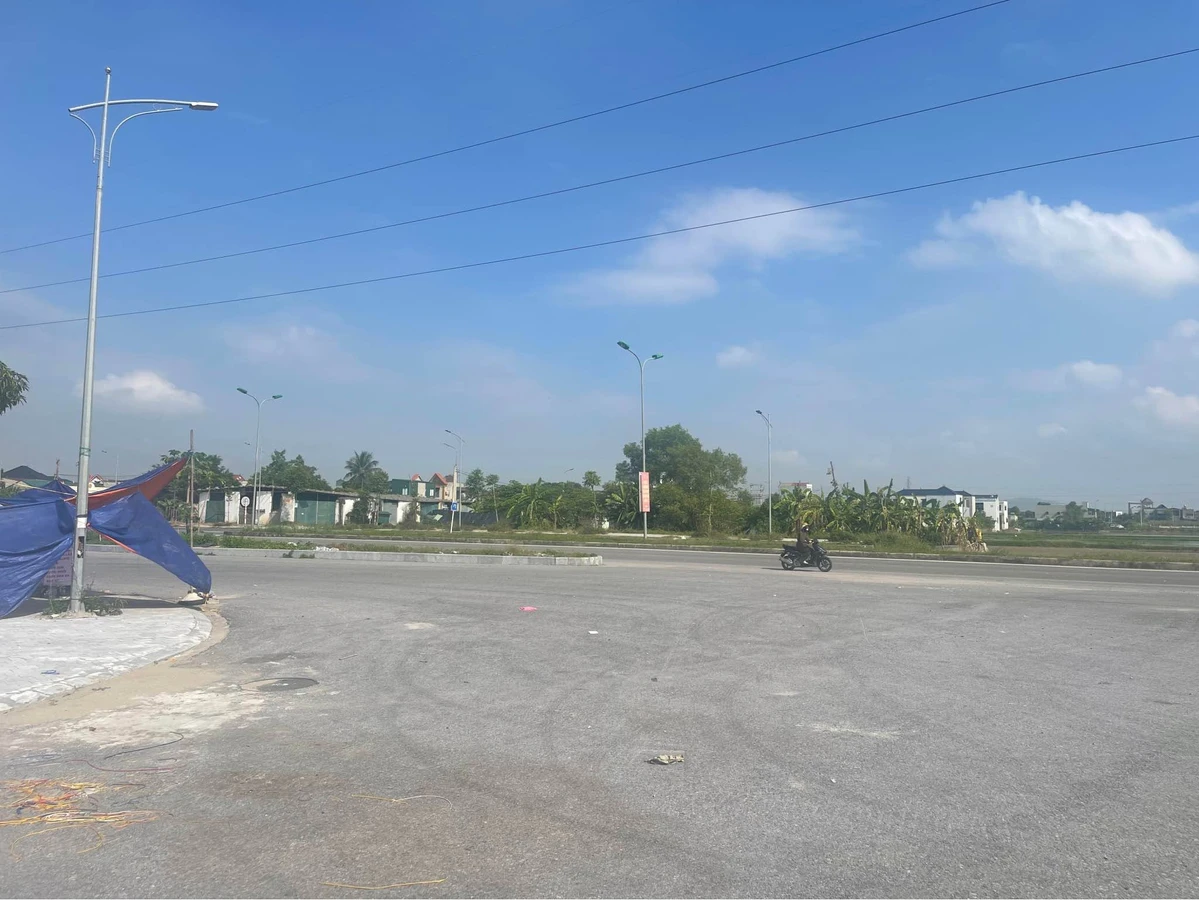 Shophouse xây thô 3,5 tầng 103,5m² đường 39m giá 4 tỷ - Ảnh thu nhỏ 5