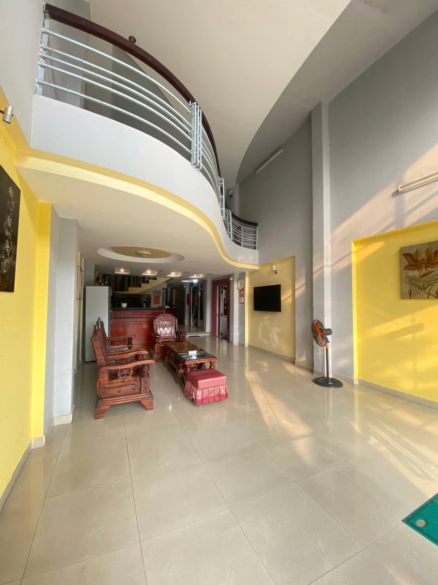 Cho thuê khách sạn mặt tiền 300m², 23 phòng, Rạch Giá - Ảnh thu nhỏ 3