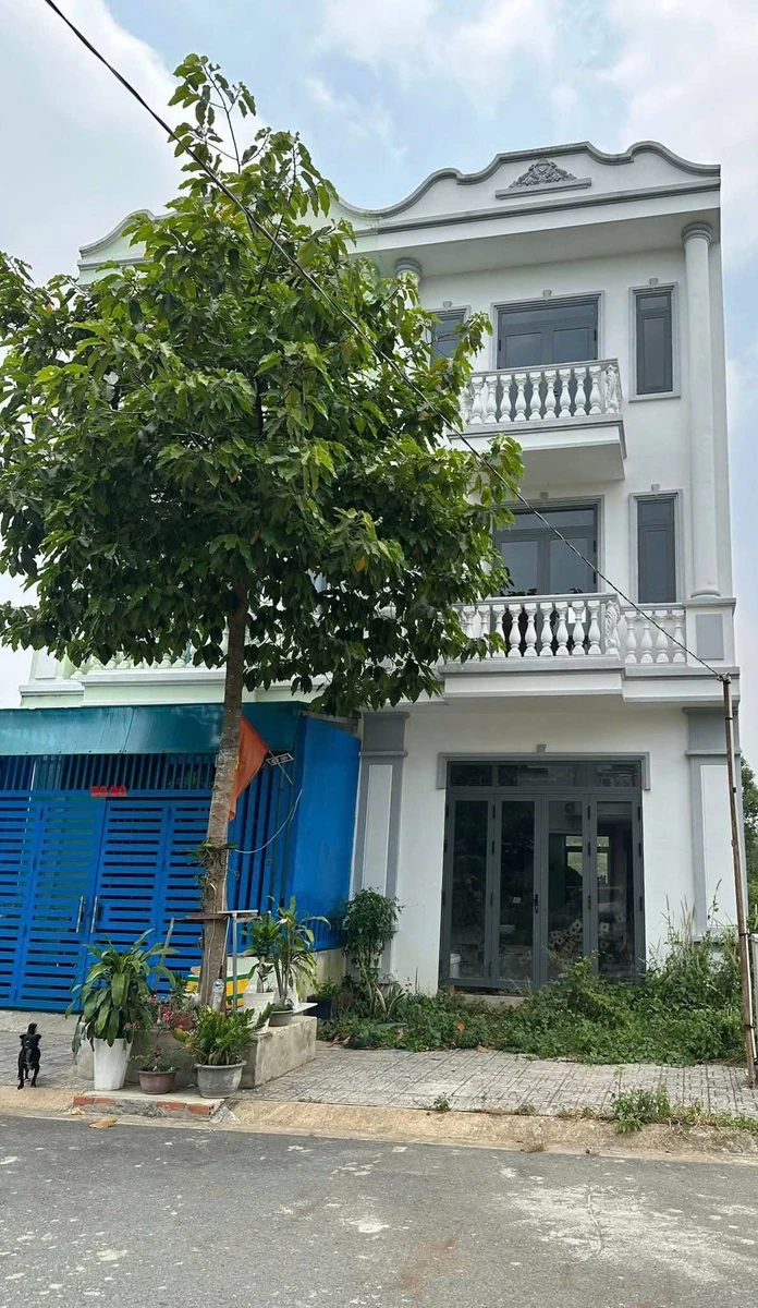 Bán nhà thô 75m² 2 lầu 1 trệt Long Nguyên, Bình Tân - Ảnh 1