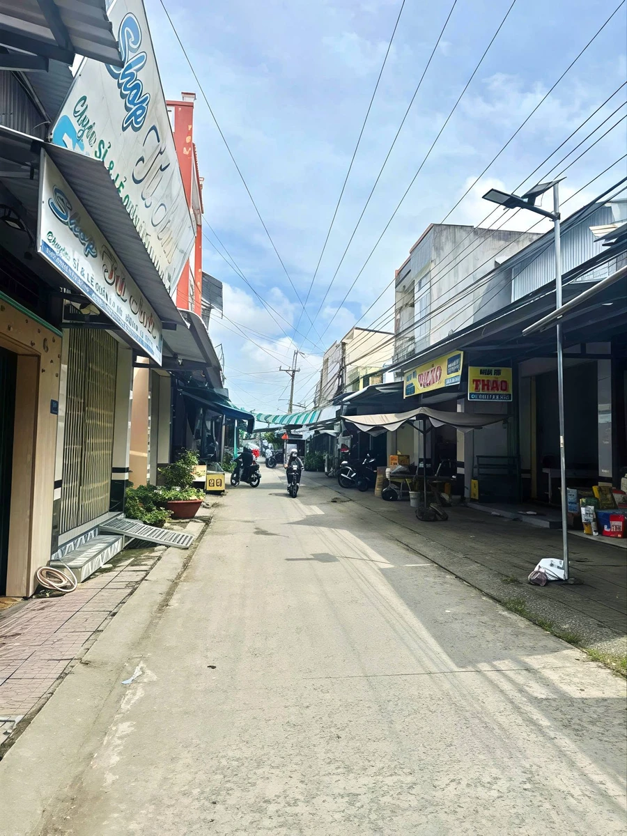 Bán nhà tại Chợ Tân Bằng, Cà Mau, 200m², 2 tỷ - Ảnh thu nhỏ 2