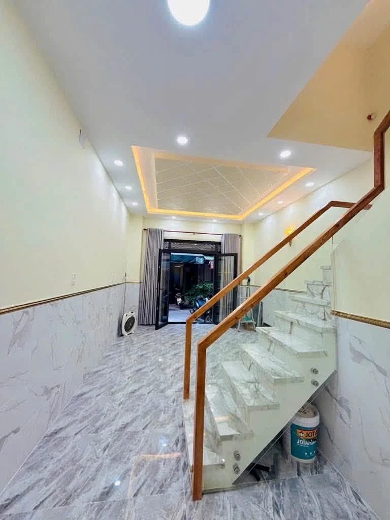 Bán nhà 4 tầng 40m² mặt tiền Quận 4, 12,4 tỷ - Ảnh thu nhỏ 5