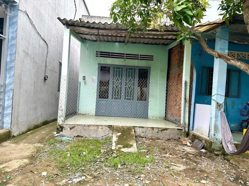 Bán đất tặng nhà 100m² Tân Bửu Bến Lức Long An 750 triệu