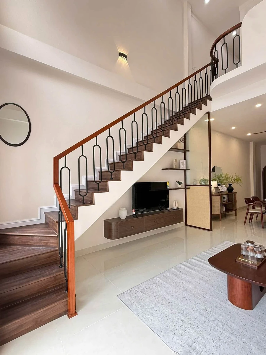 Bán nhà mê lửng mới 4x24m, 3PN, full nội thất, gần Phạm Ngũ Lão, Buôn Ma Thuột - Ảnh thu nhỏ 2