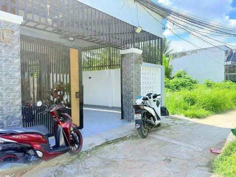 Bán nhà 185m² 3 phòng ngủ xã Phú Nhuận Bến Tre