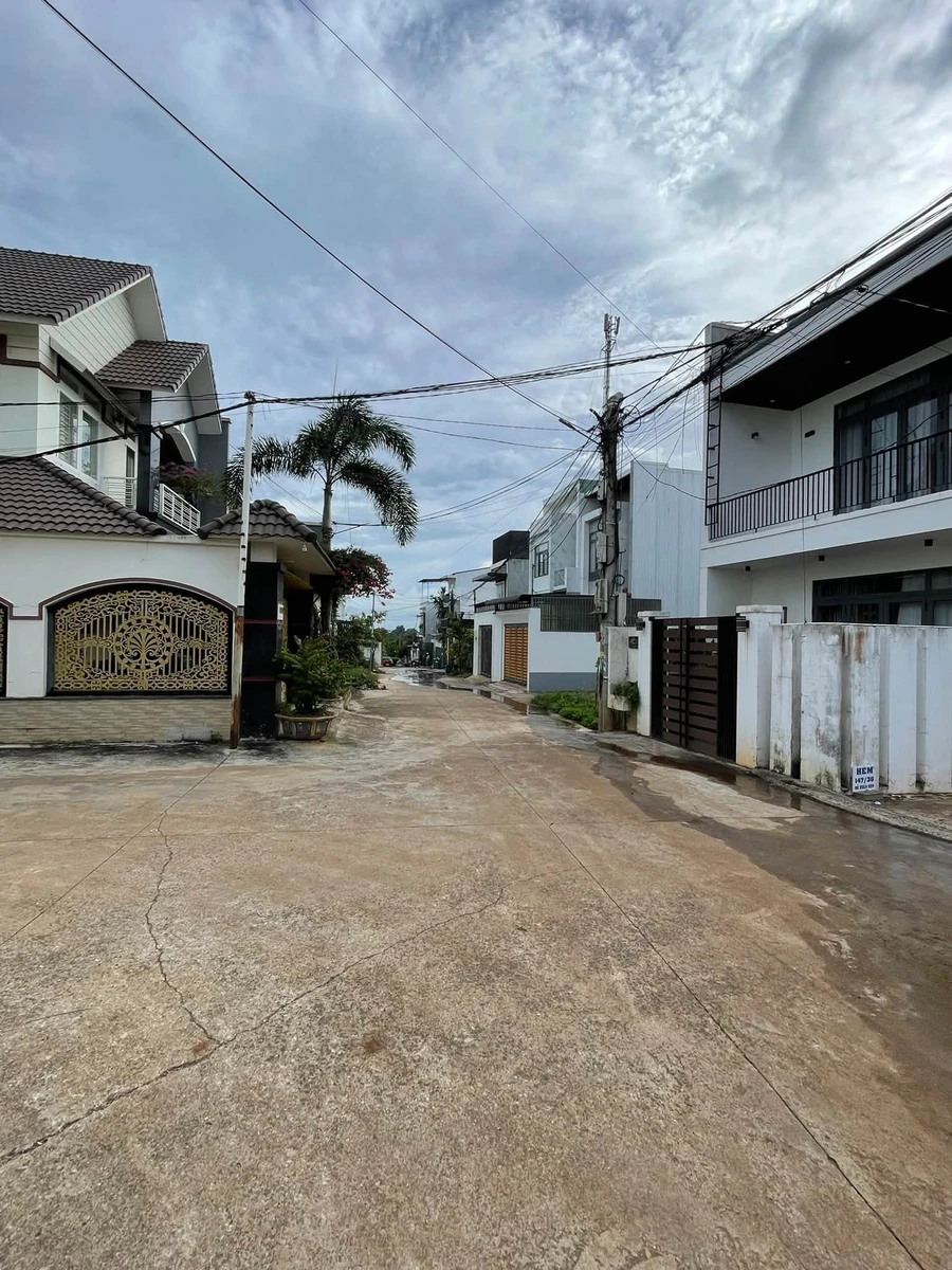 Bán đất thổ cư 5x20m hẻm 147 Đỗ Xuân Hợp, Buôn Ma Thuột, giá 3,5 tỷ - Ảnh thu nhỏ 2
