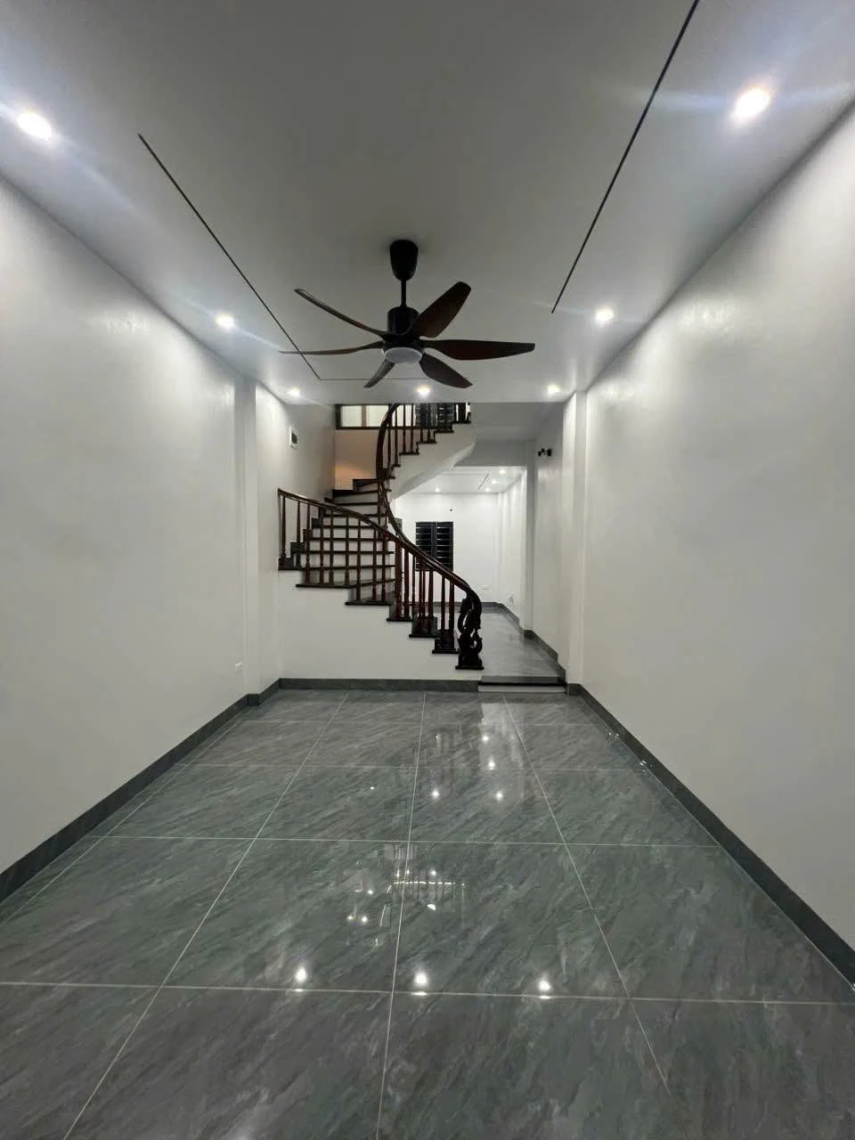 Bán nhà 4 tầng 44m² Bá Liễu Hải Tân 3.09 tỷ - Ảnh 1