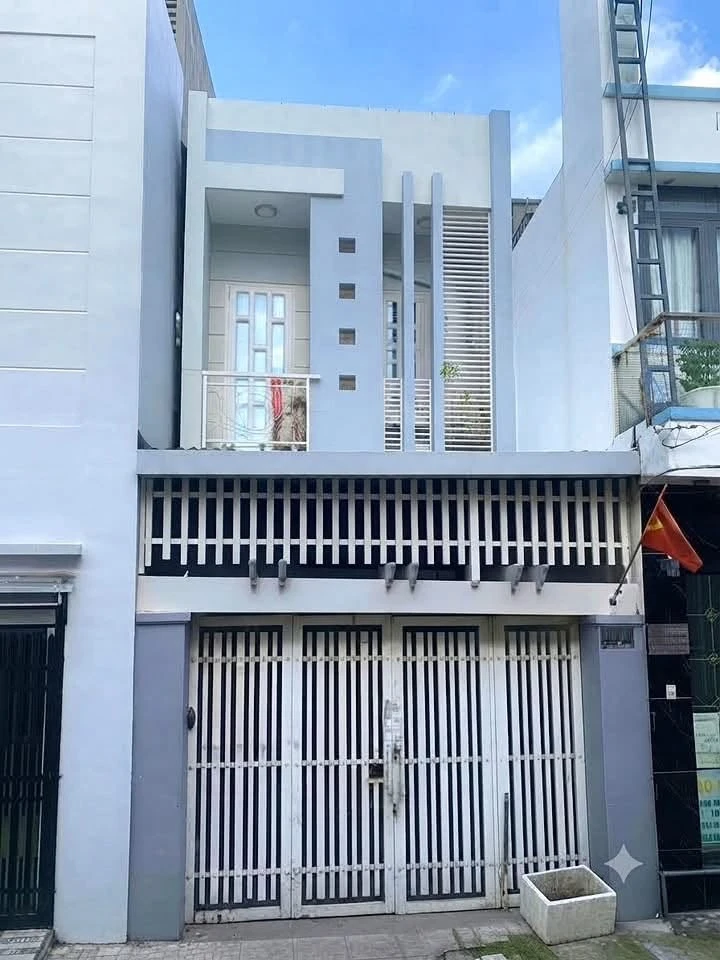 Bán nhà 2 tầng 70m² hẻm xe hơi Huỳnh Tấn Phát, Nhà Bè, giá 6,2 tỷ - Ảnh 1