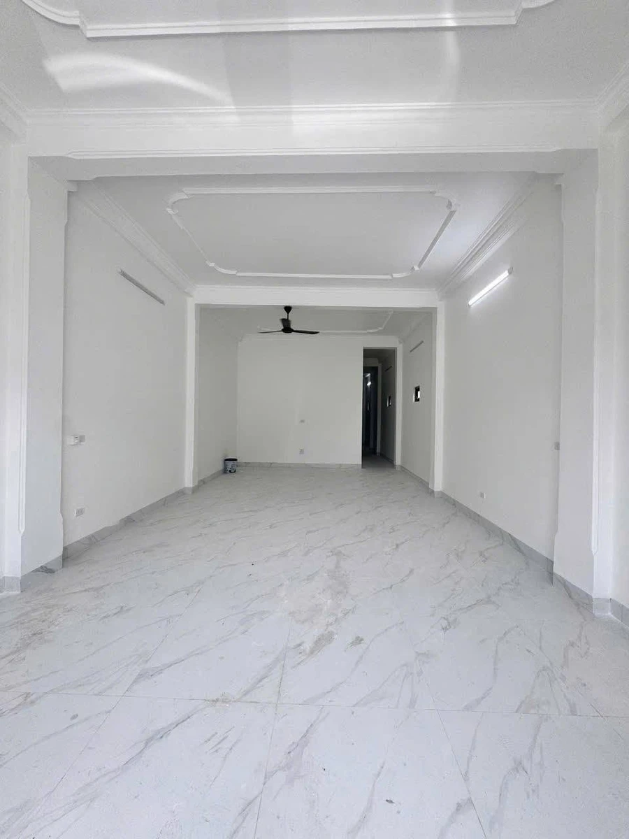 Bán nhà 3 tầng 125m² giá 2,55 tỷ gần ĐH Công Nghiệp - Ảnh thu nhỏ 2