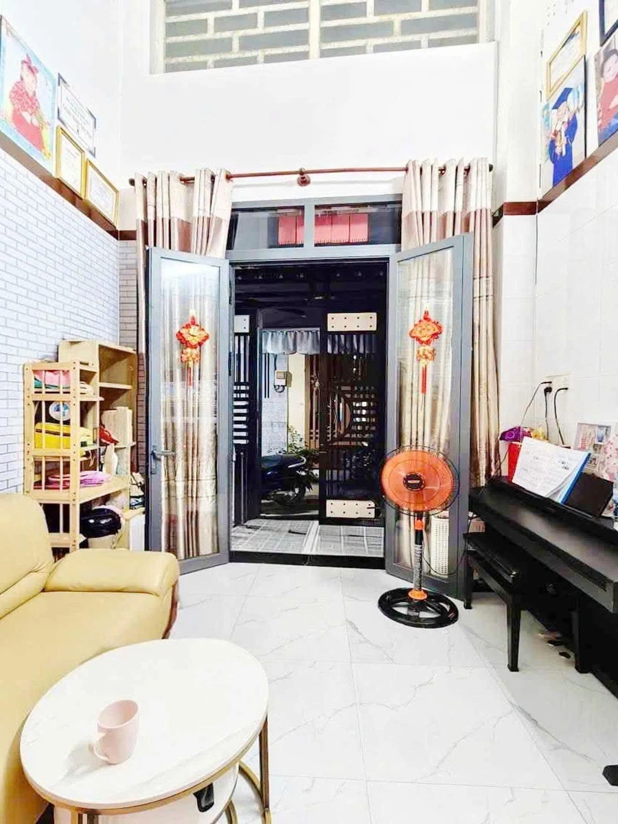 Bán nhà Lạc Long Quân, Tân Bình, 33m² 3PN, 4.9 tỷ - Ảnh thu nhỏ 4