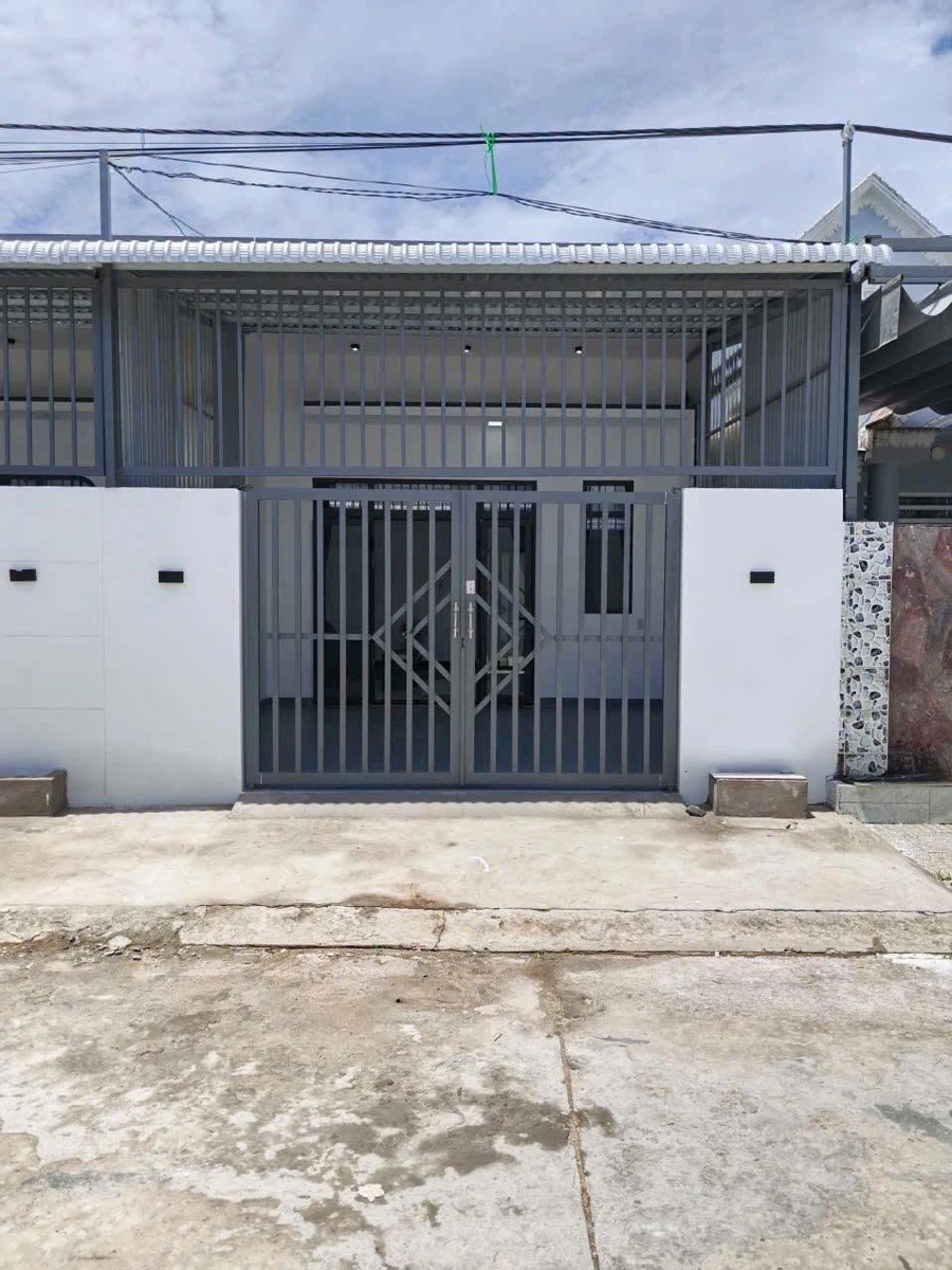 Nhà bán 1 tỷ 250 triệu, 97,5 m², 2 phòng, Kiên Giang - Ảnh thu nhỏ 2