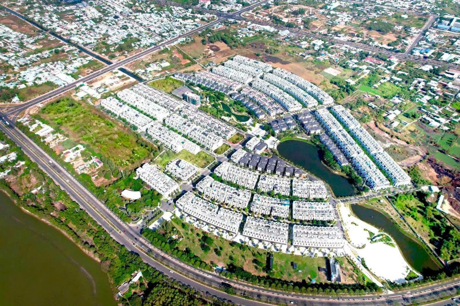 Bán biệt thự La Vida Residences Vũng Tàu 180m2, 13,3 tỷ - Ảnh 1