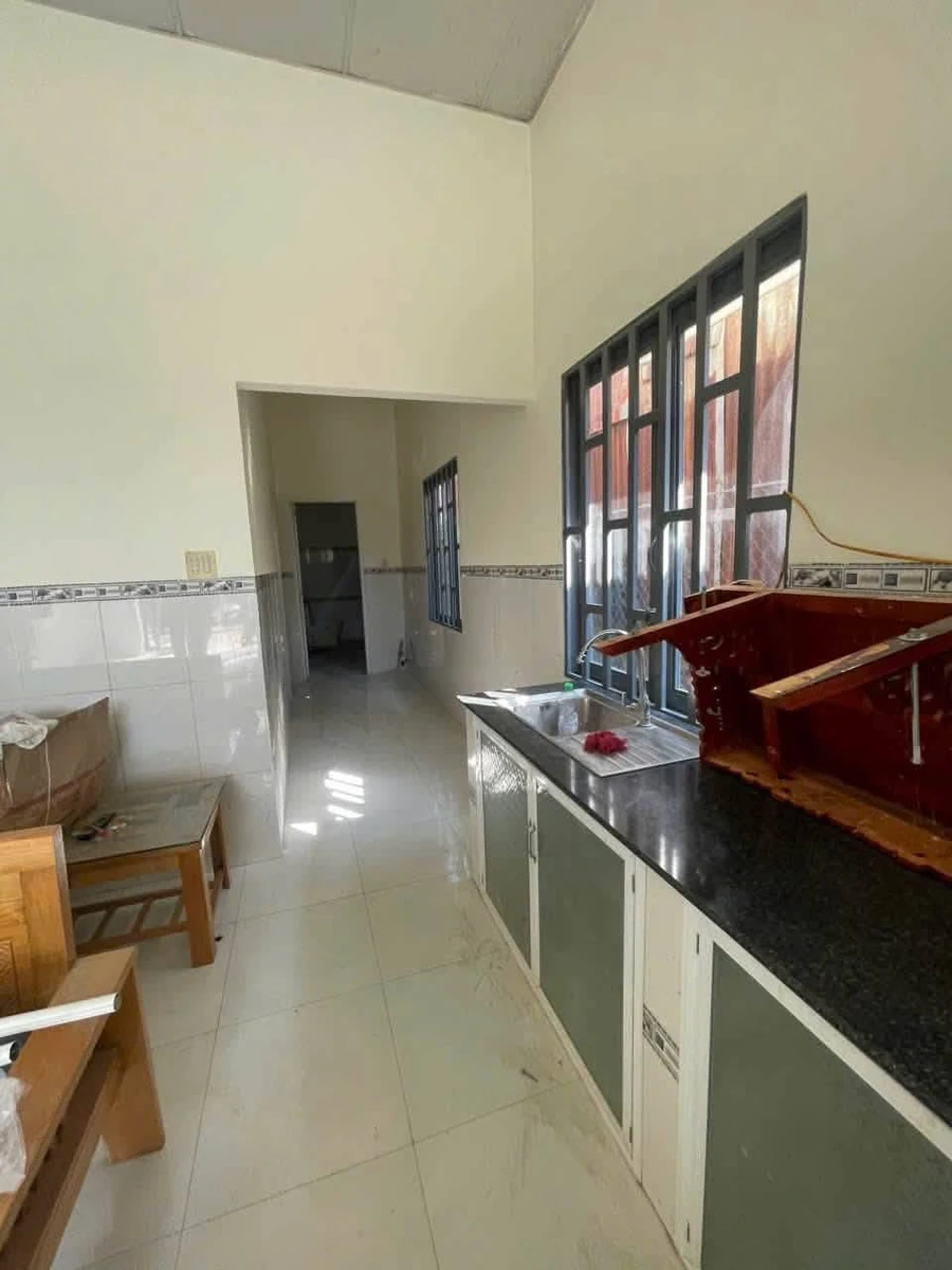 Bán nhà 2PN kiên cố 7x21m Long Khánh 1 tỷ 250 - Ảnh thu nhỏ 3