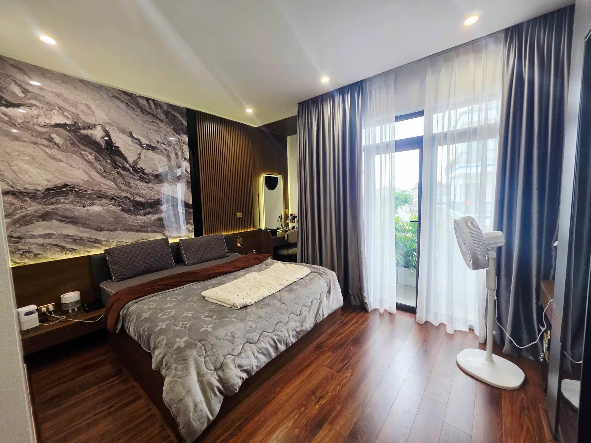 Bán nhà 3 tầng 75m2 gần Aeon Mall, Quận 12 - Ảnh 1