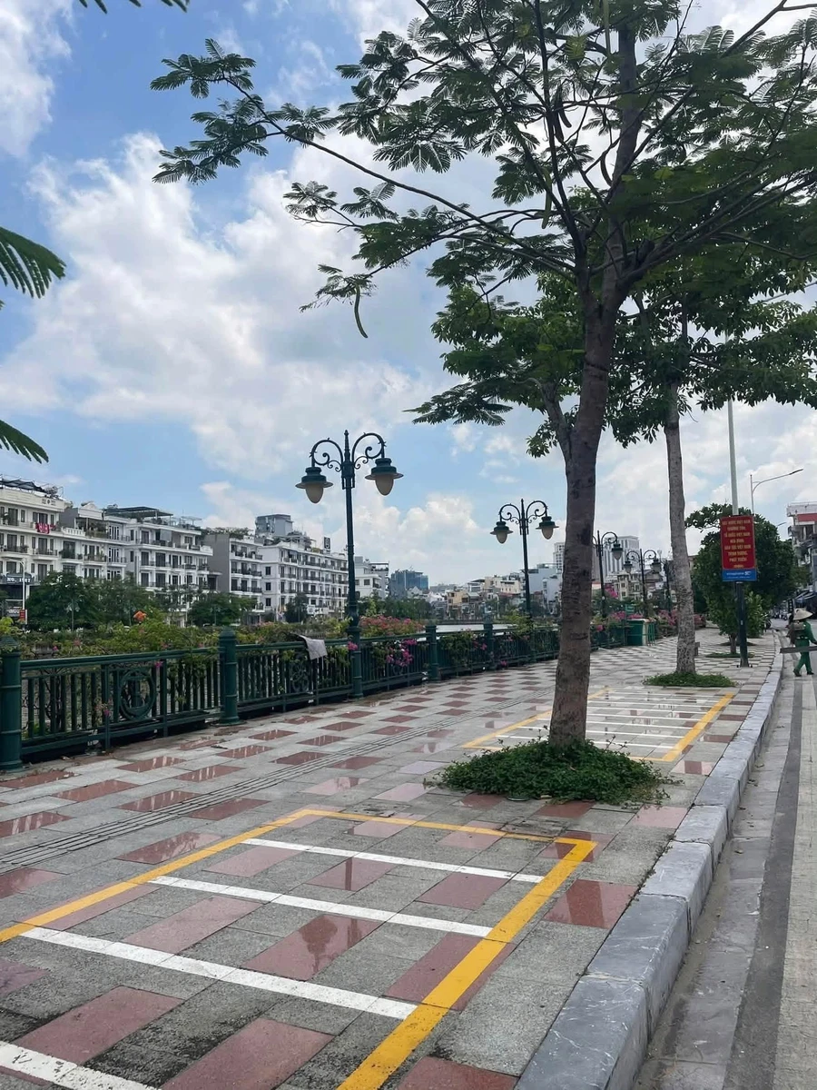 Bán nhà mặt hồ Tam Bạc, 250m2, 12 tỷ - Ảnh 1