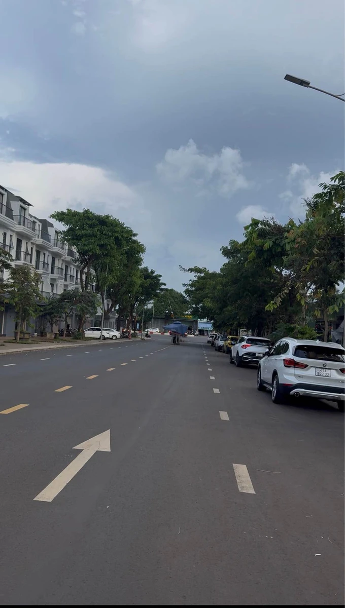 Bán nhà phố mặt tiền 432m² Ecocity Bình Chánh 8,7 tỷ - Ảnh thu nhỏ 3