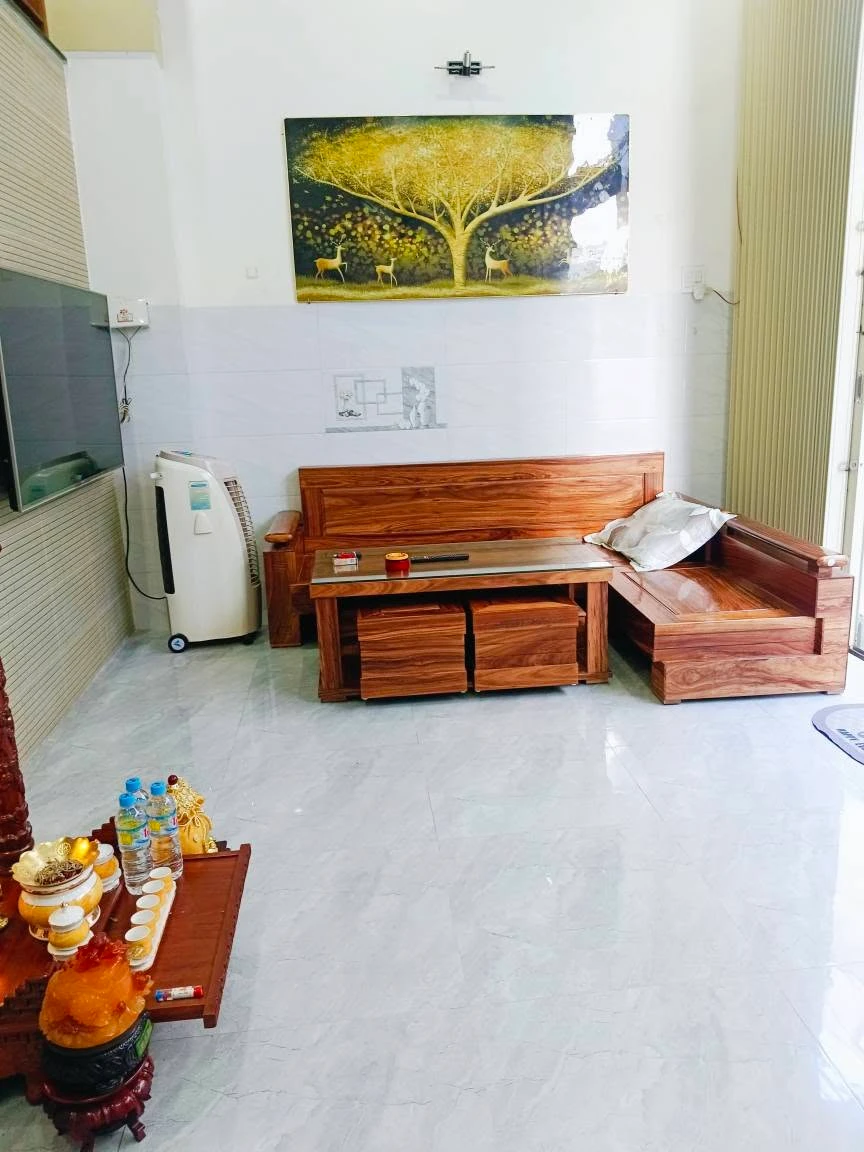 Bán nhà 3 tầng 38m² Đường Ô Tô đến nơi Quy Nhơn giá 2 tỷ 450 - Ảnh thu nhỏ 3